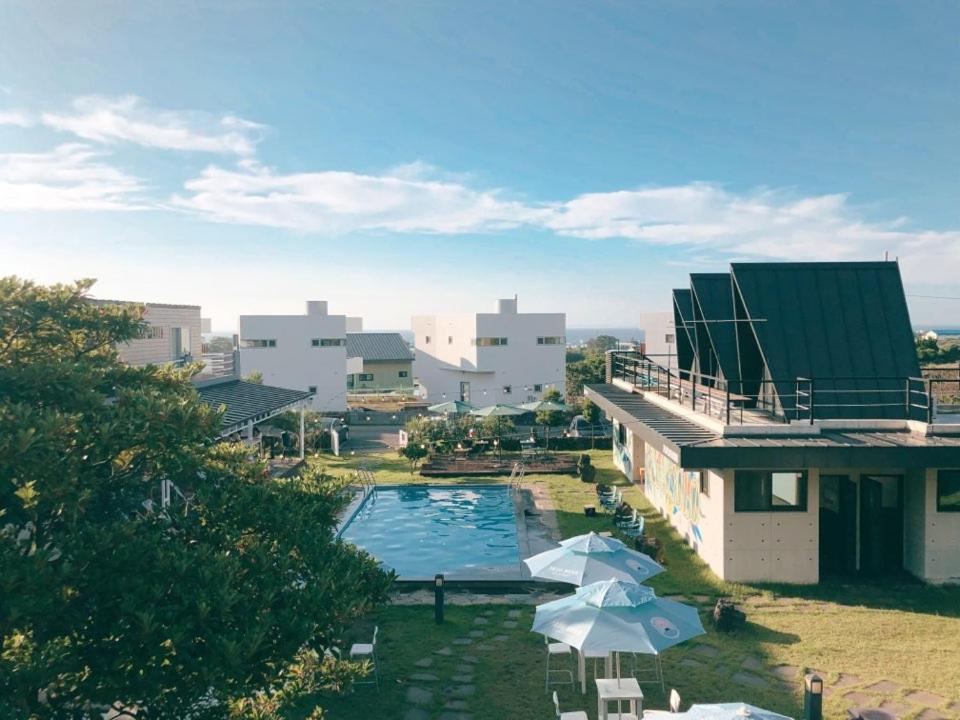 A Pousada Jeju Playground Exterior foto
